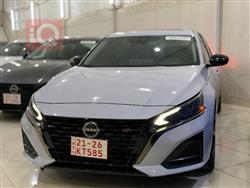 نيسان ألتيما